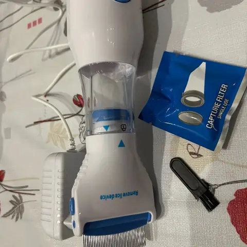 Foto del peine eléctrico recién llegado con sus filtros
